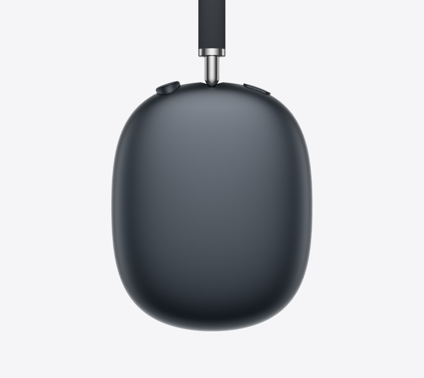 Ausinės „AirPods Max 2“, šoninė išorinė pusė, vidurnakčio spalvos, teleskopinės rankenėlės detalė, pagalvėlė, „Digital Crown“ ir triukšmo valdymo mygtukas