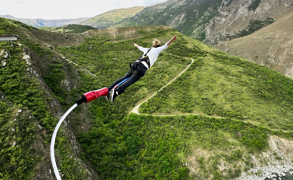 AJ Hackett Bungy New Zealand gebruikt iPhones op vijf prachtige locaties in Nieuw-Zeeland om verbluffende foto’s te maken en te delen met hun klanten.