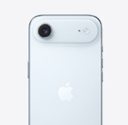 iPhone Air, aizmugures skats, debeszila krāsa, augšpusē pacēlumā Fusion kameras sistēma