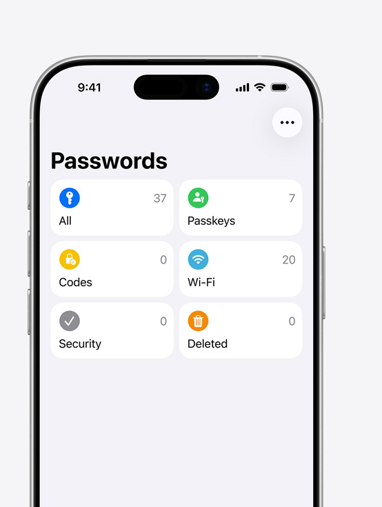„iPhone“ ekrane rodoma slaptažodžių programa, programų sąrašas, „Doordash“, „Atlas Obscura“, „Koba“, „Quickbooks“, „LinkedIn“, „Etsy“ ir išsaugotas vartotojo el. pašto adresas
